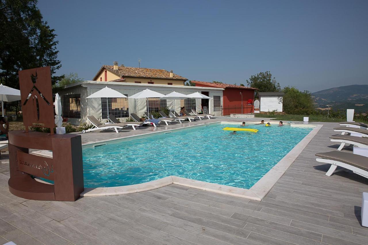 Agriturismo Le Capannacce Urbania Exteriér fotografie