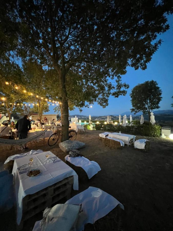 Agriturismo Le Capannacce Urbania Exteriér fotografie